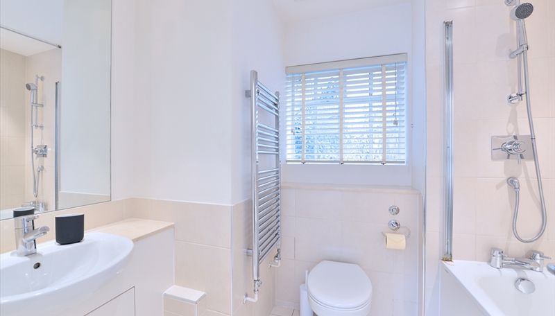 Flat Fulham Road in Greater London
