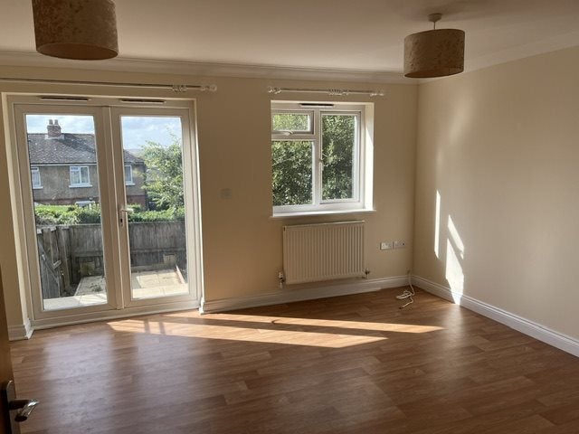 House Haines Close in Ryde
