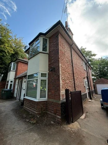 Flat Spencer Road in Coventry