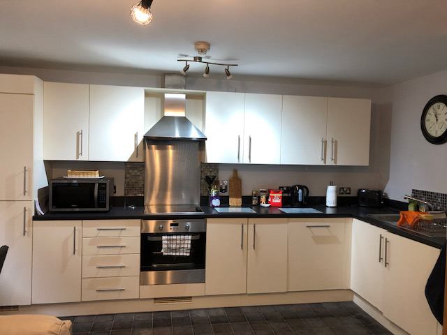 Flat Overstone Court in Cardiff