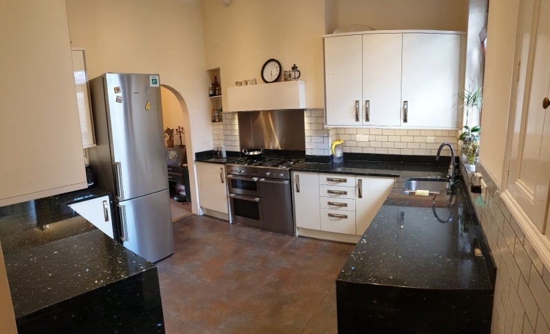 Room Upper Clapton Road in Greater London