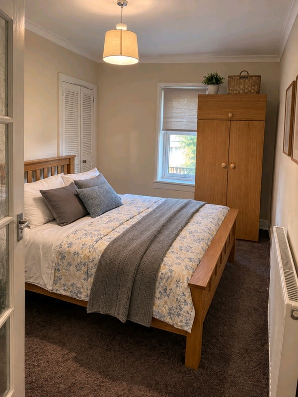 Room Kingsbridge Drive in Rutherglen