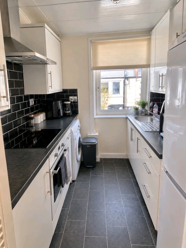 Room Kingsbridge Drive in Rutherglen