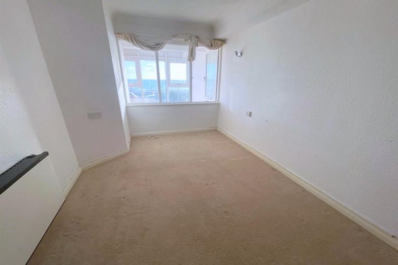 Flat Esplanade in Seaford