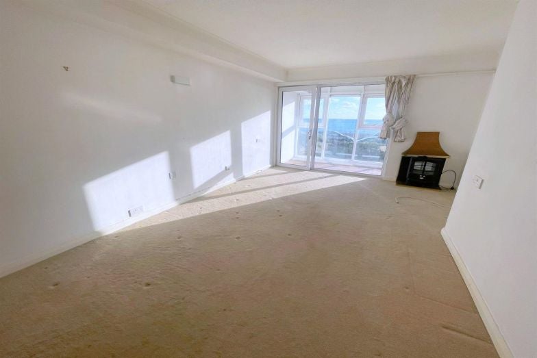 Flat Esplanade in Seaford
