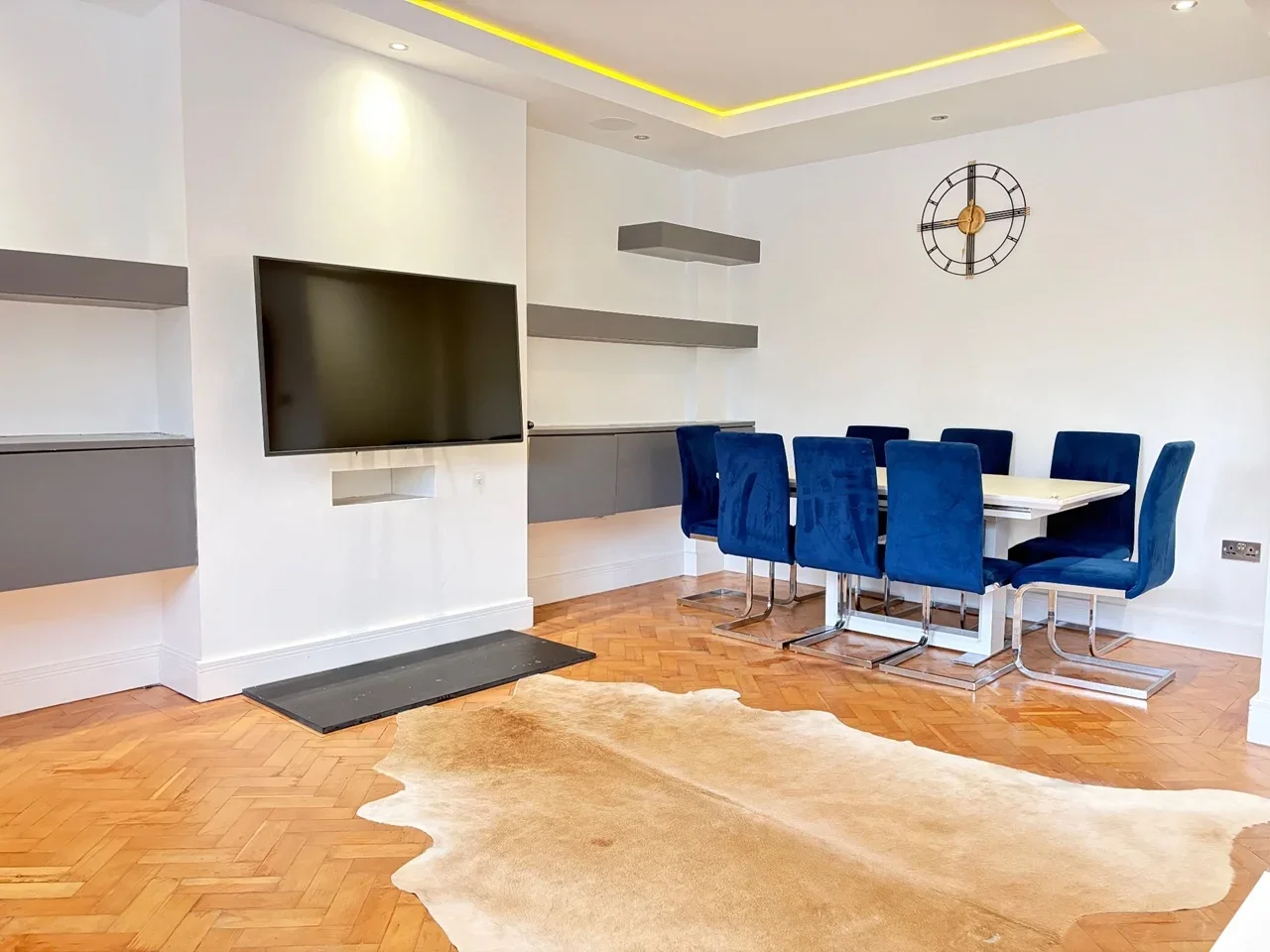 Flat Dryburgh Road in Greater London