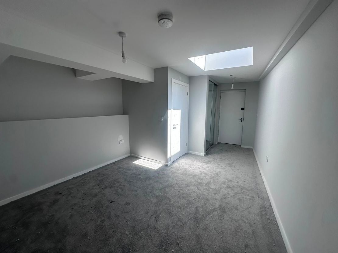 Flat Midanbury Broadway in Southampton