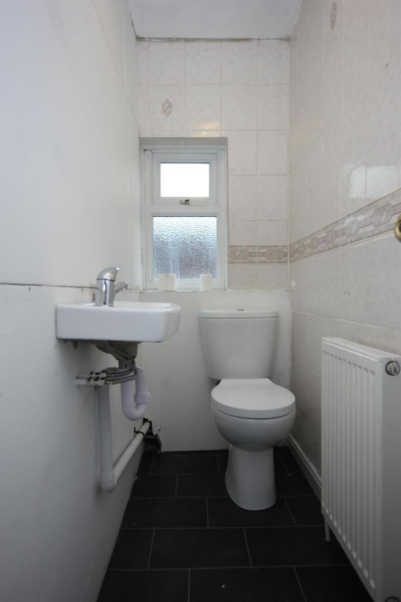 Room Ukraine Road in Salford
