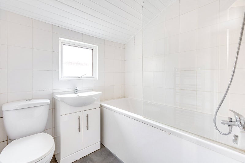 Room Lavender Sweep in Greater London