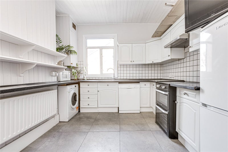 Room Lavender Sweep in Greater London