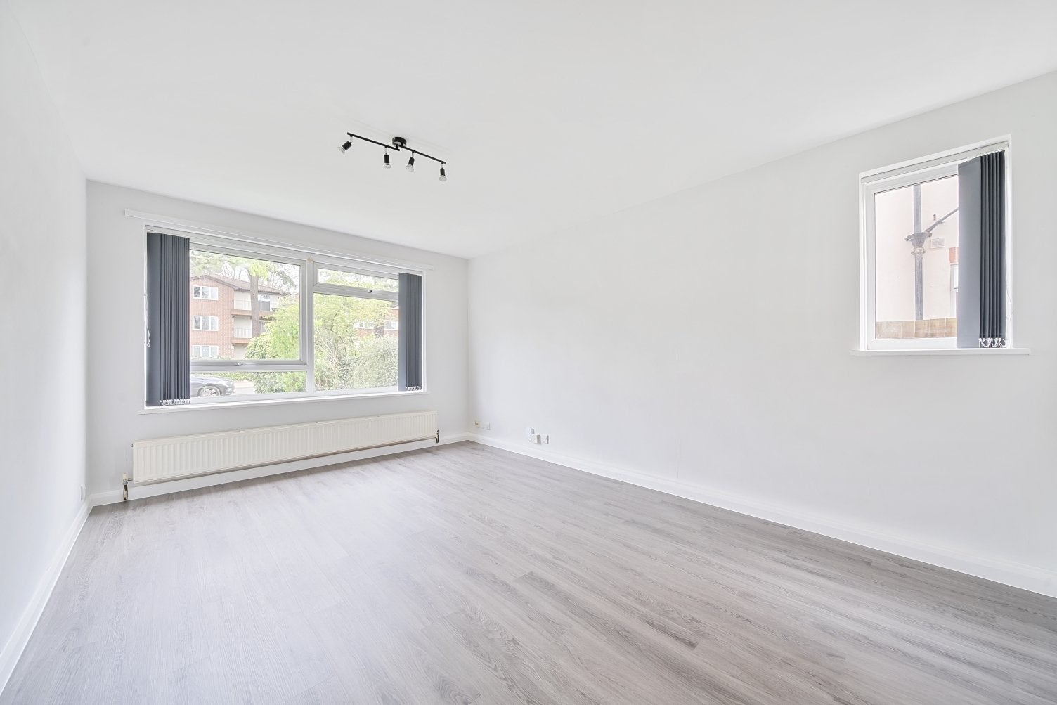 Flat Meadway in Greater London
