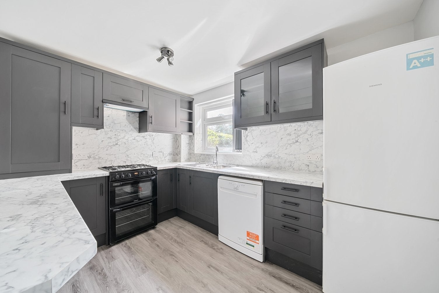Flat Meadway in Greater London