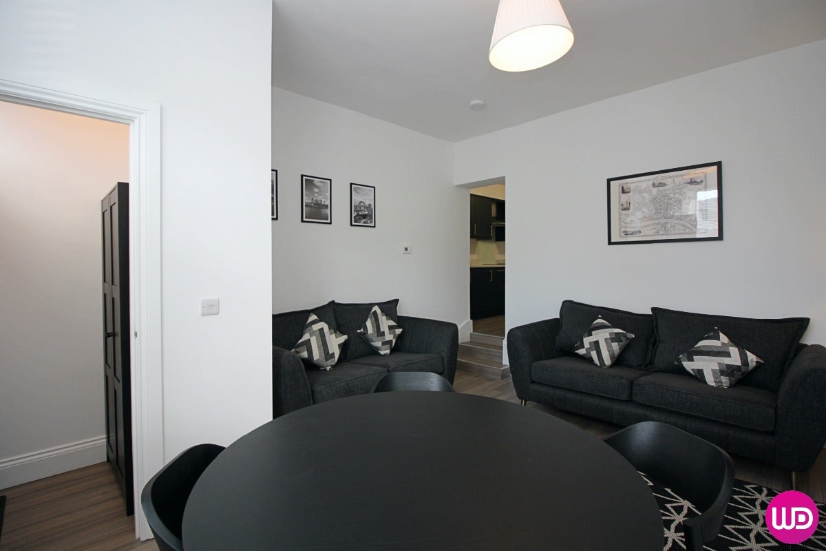 Flat St Lawrence Square in Newcastle upon Tyne