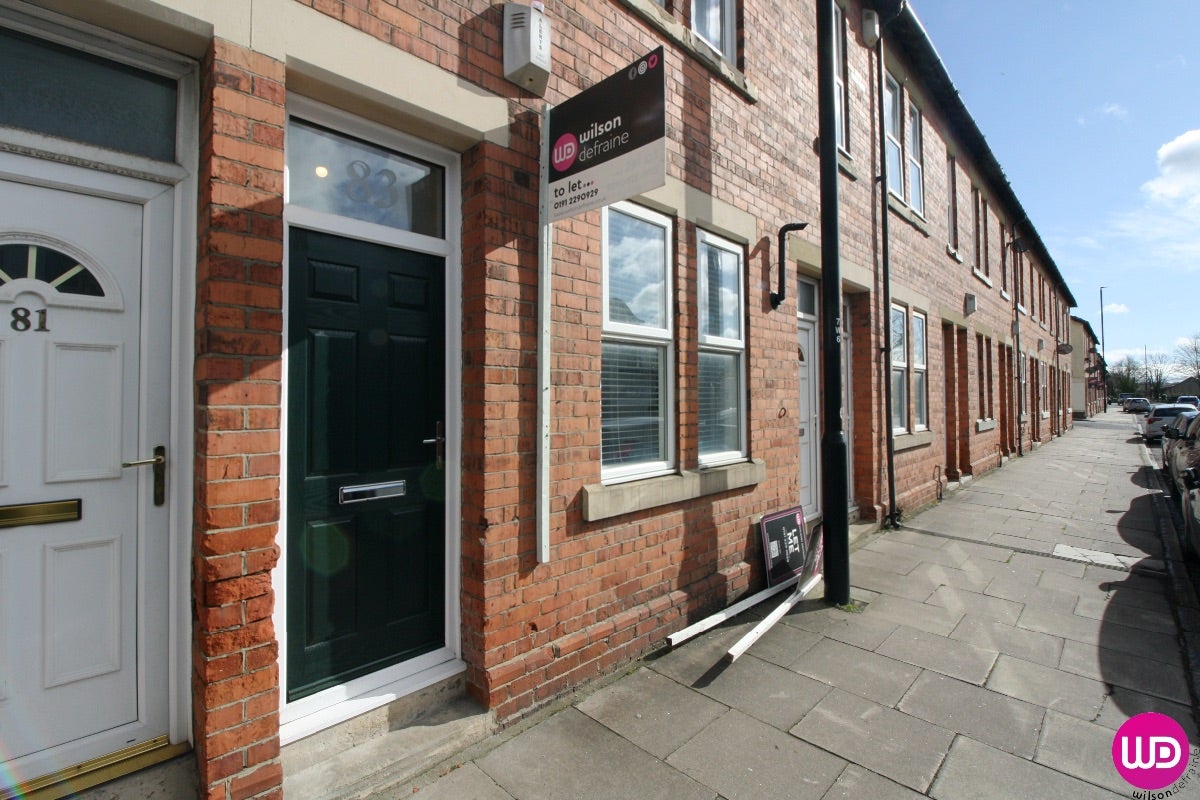 Flat St Lawrence Square in Newcastle upon Tyne