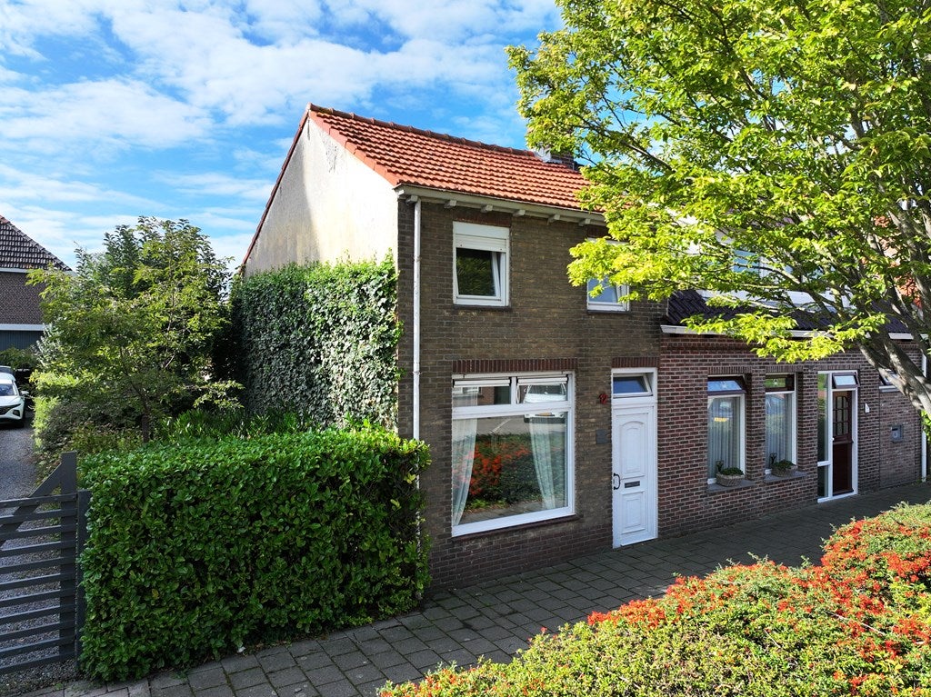 Huis Kersenlaan 12 in Hoofdplaat