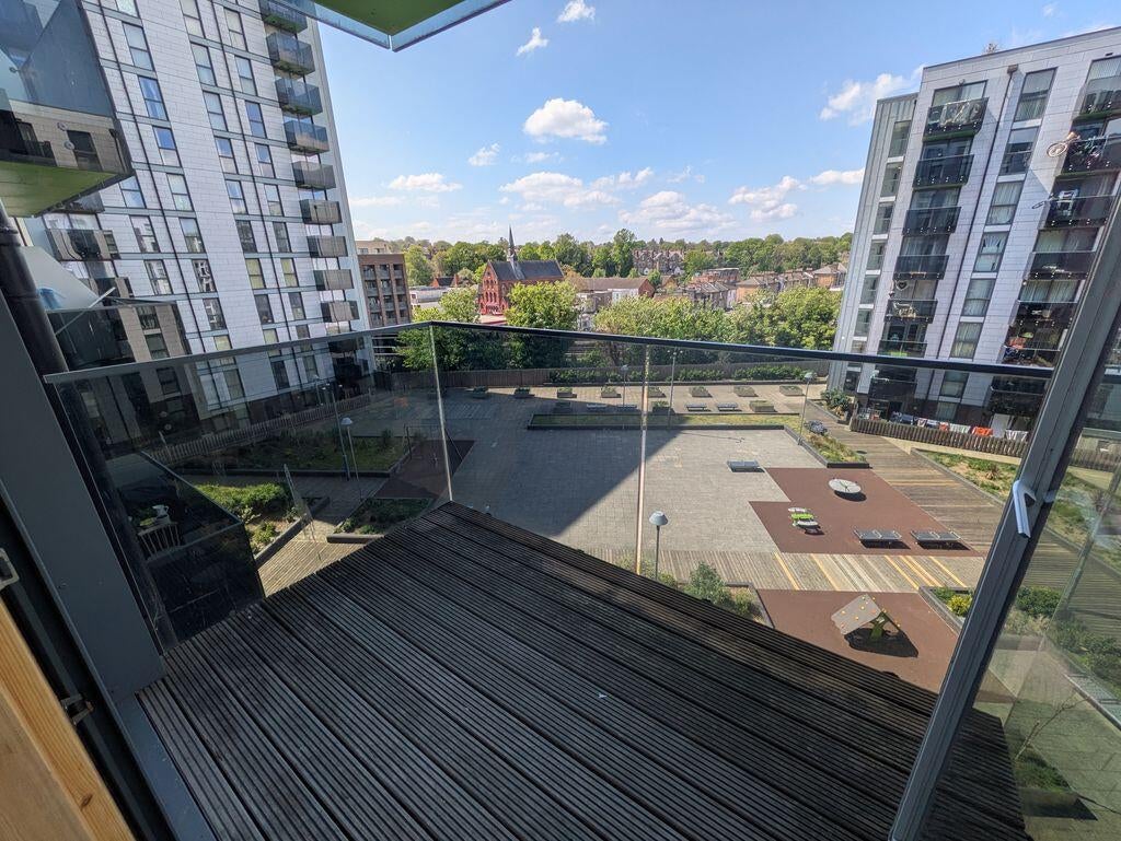 Flat Jerrard Street in Greater London