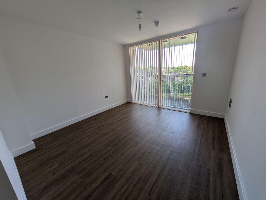 Flat Jerrard Street in Greater London