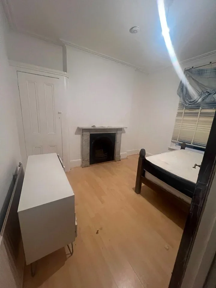 Flat Oakfield Road in Greater London