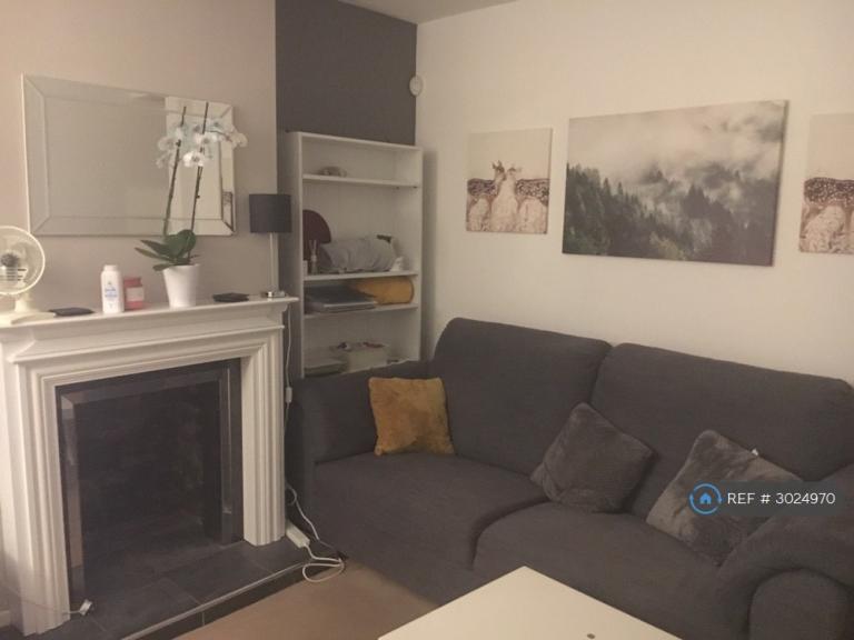 Room Tachbrook Road in Greater London