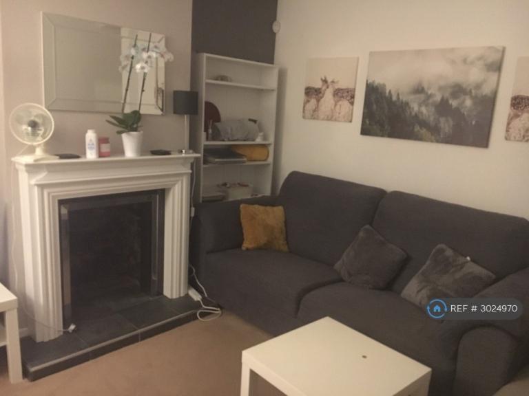 Room Tachbrook Road in Greater London