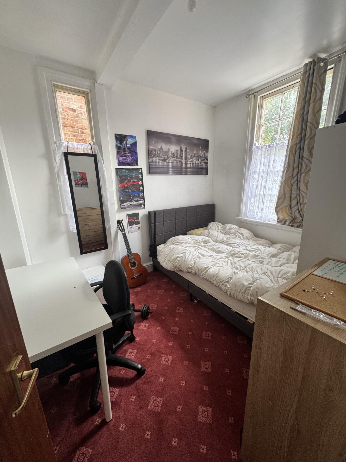 Flat Aylestone Road in Leicester