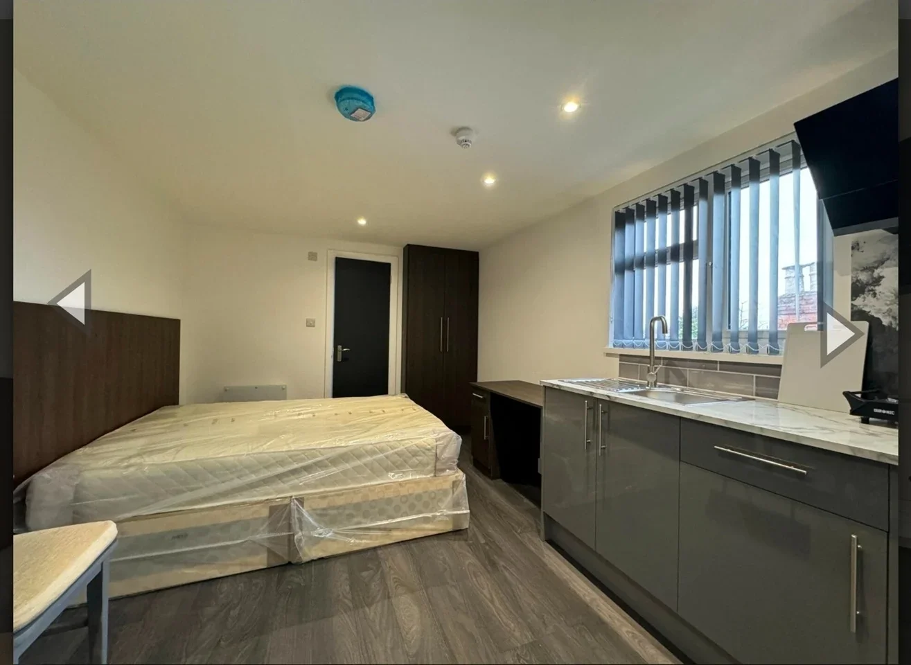 Flat Great West Road in Greater London