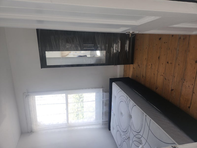 Room Tunis Road in Greater London