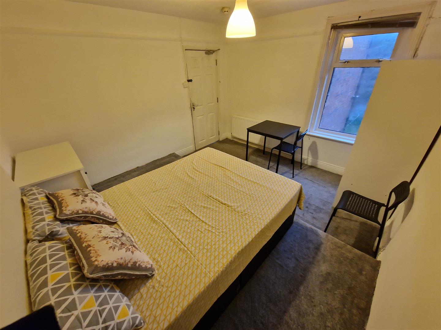 Room Four Stones Grove in Birmingham