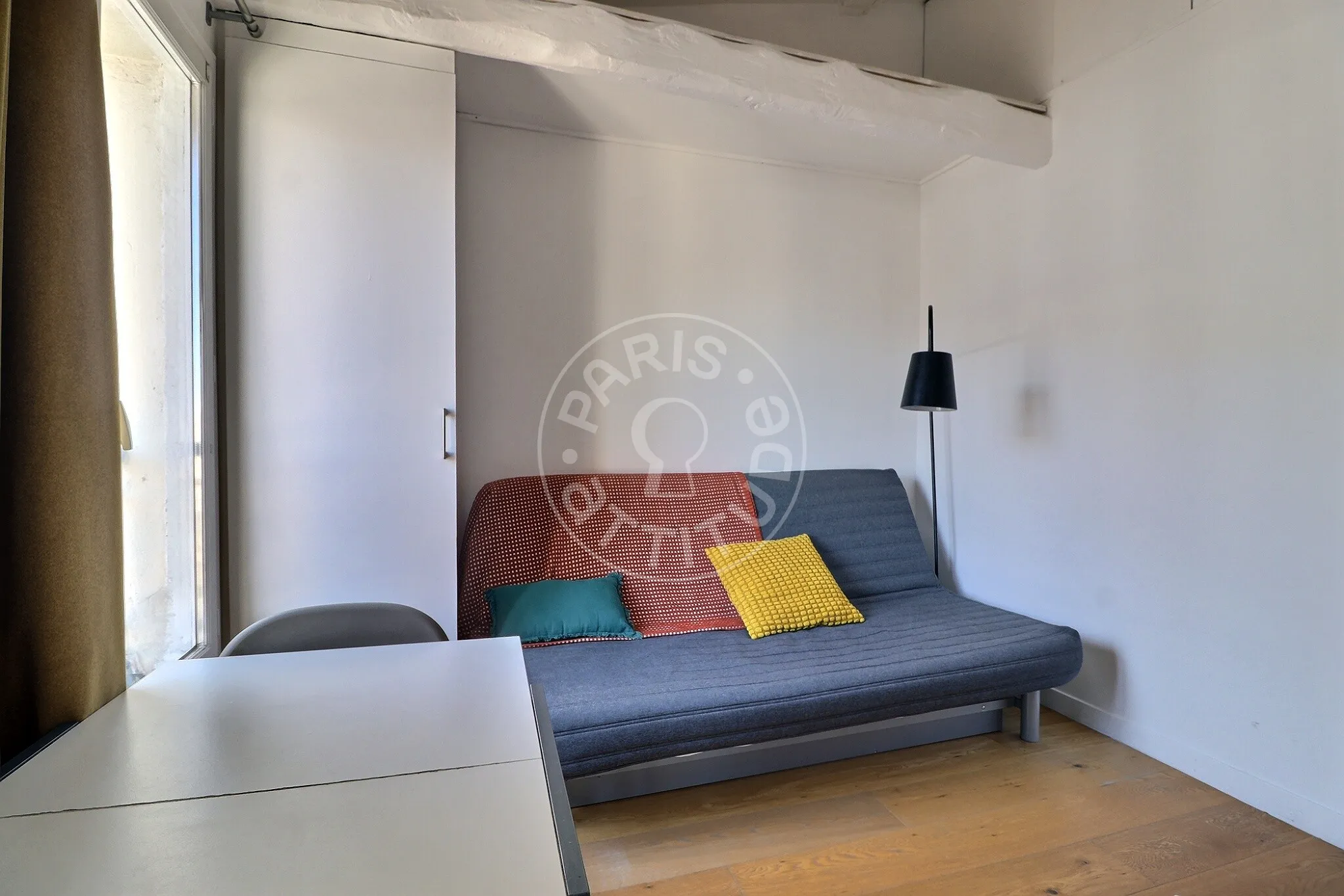 Flat Rue des Haudriettes in Paris