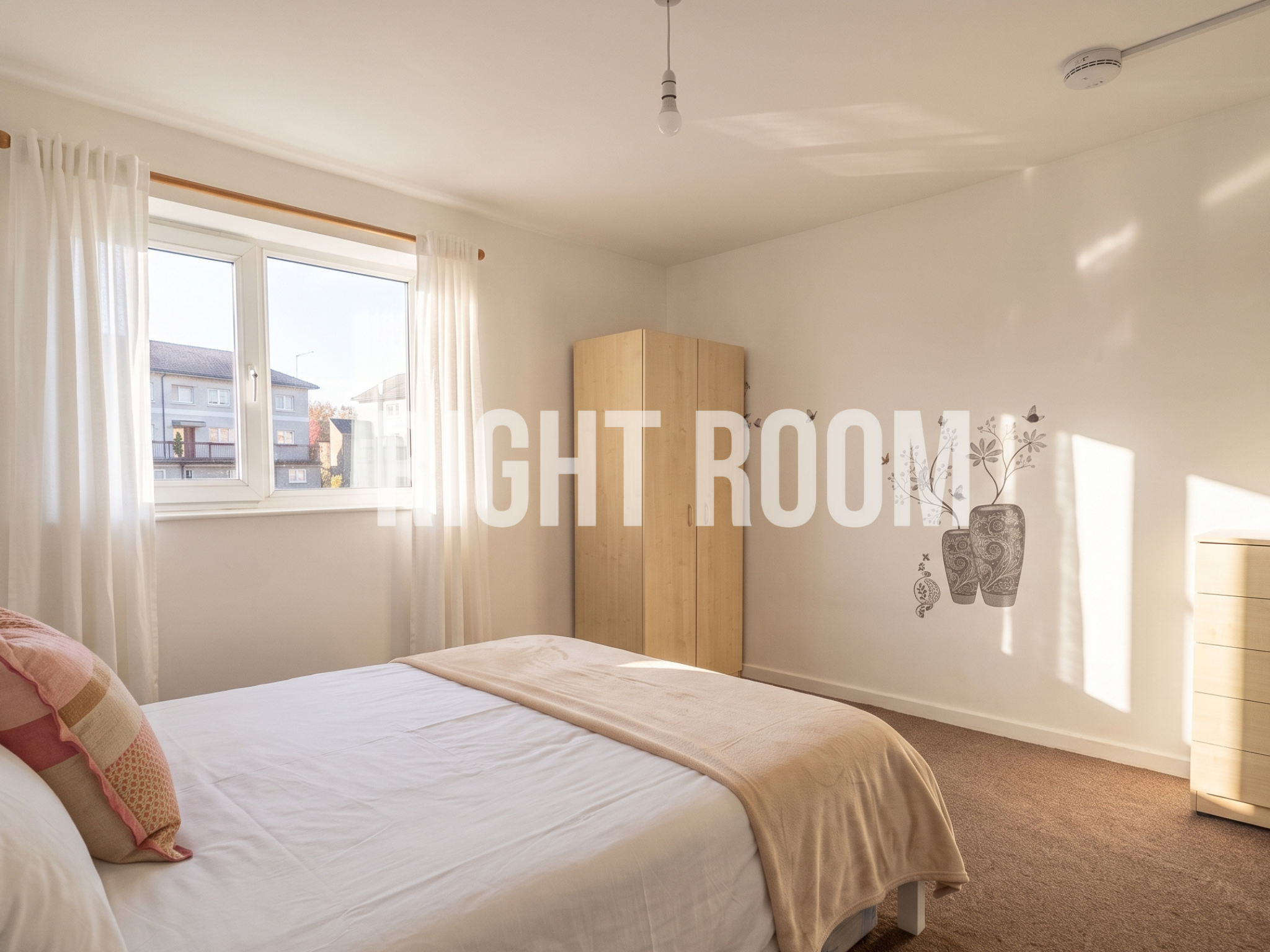 Room Ivy Road in Greater London