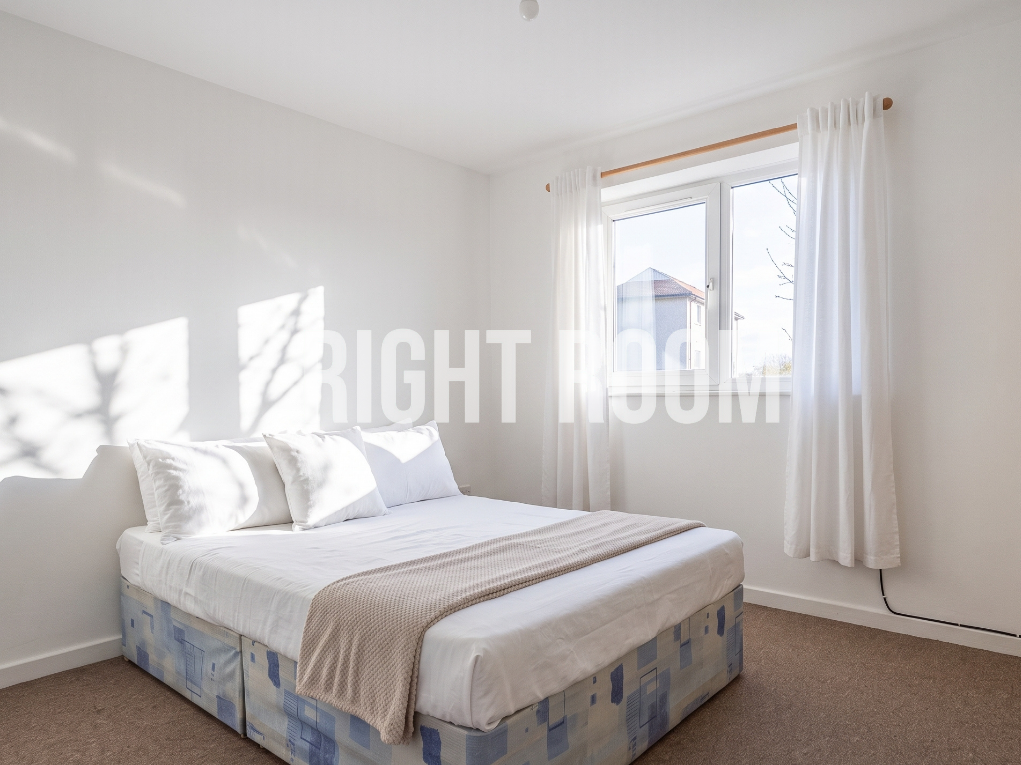 Room Ivy Road in Greater London