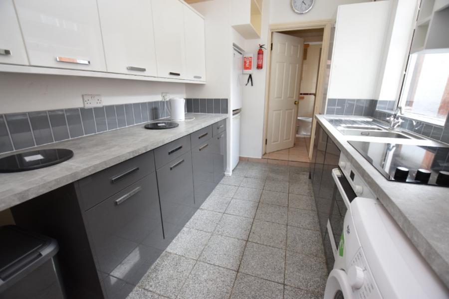 Room Cranstoun Street in Northampton