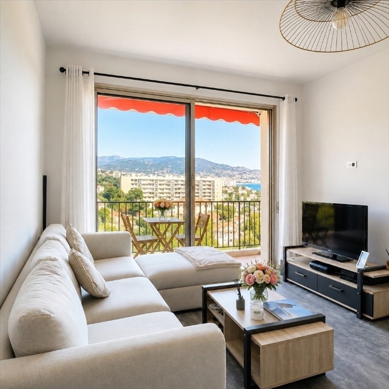 Appartement Rue Robert Latouche à Nice