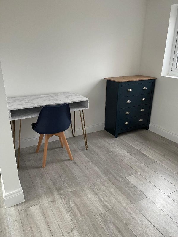 Room Henniker Gardens in Greater London