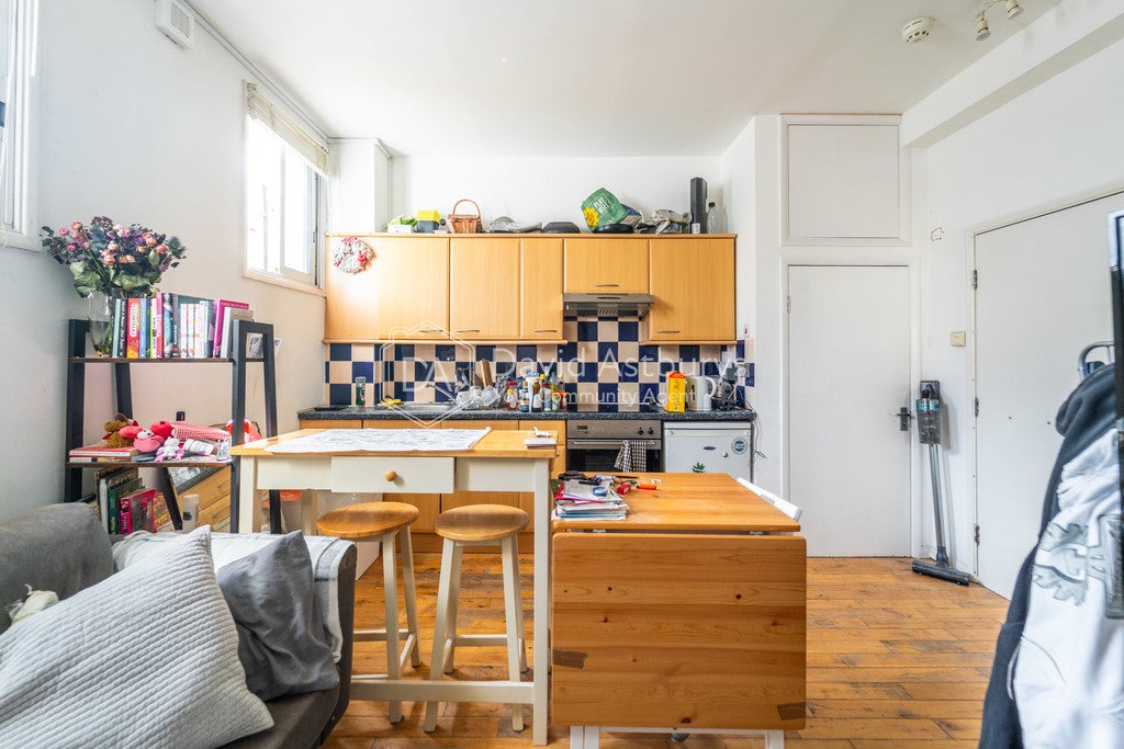 Flat Hampshire Street in Greater London