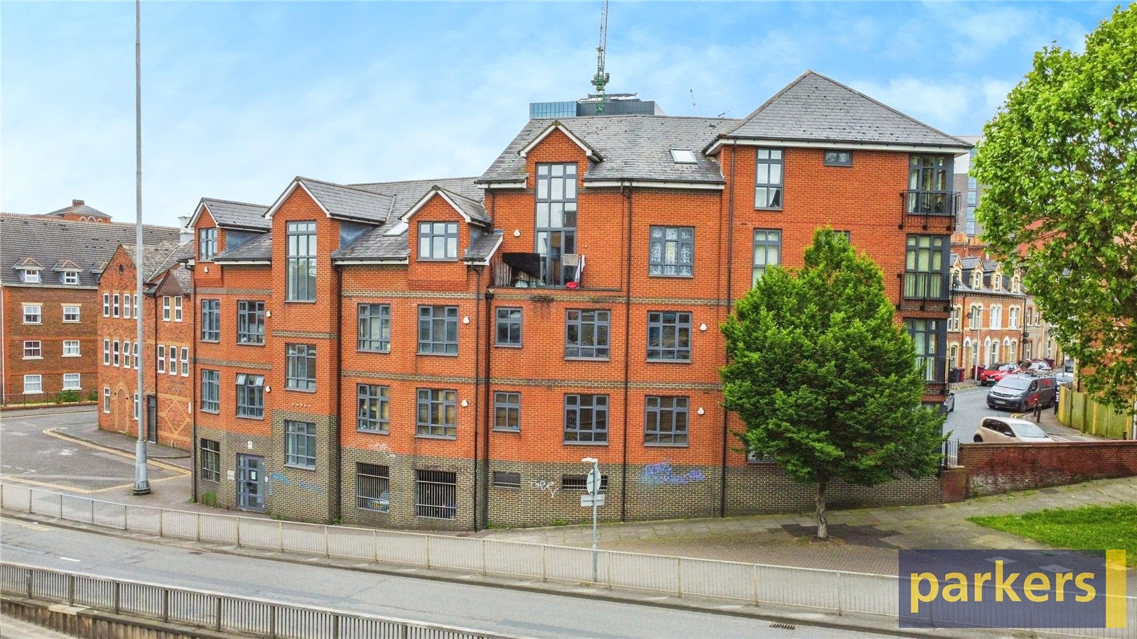 Flat Sackville Street in Reading