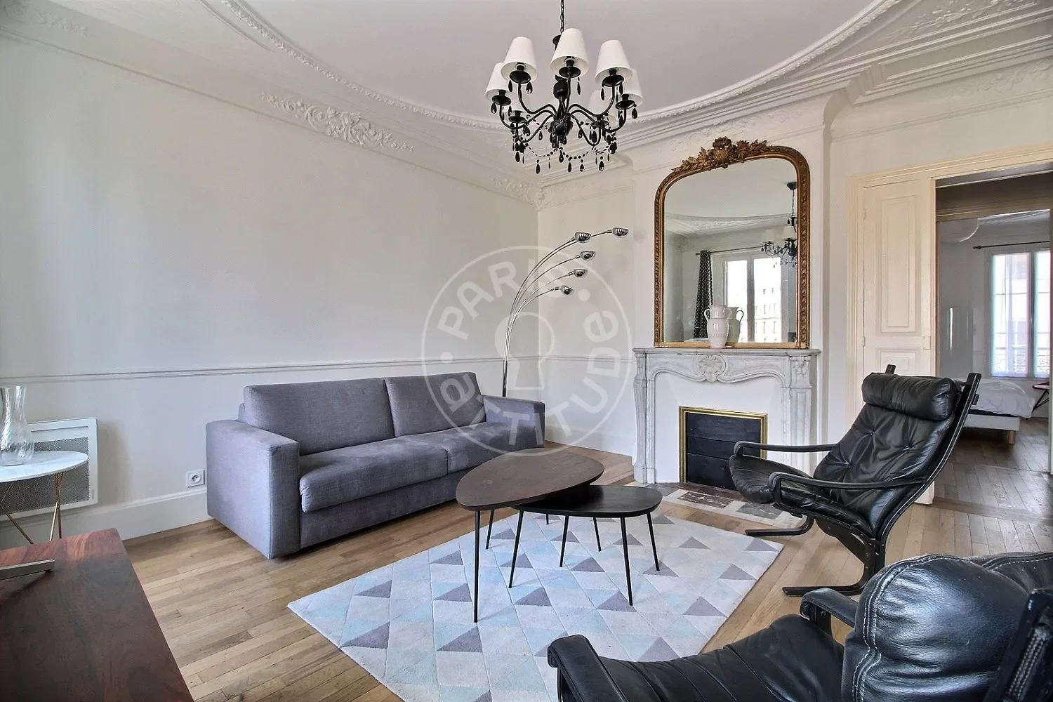 Appartement Rue des Halles à Paris