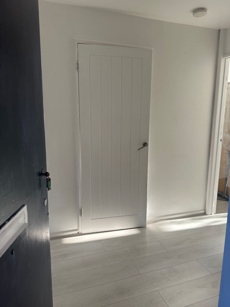 Room Whitley Close in Borough of Spelthorne