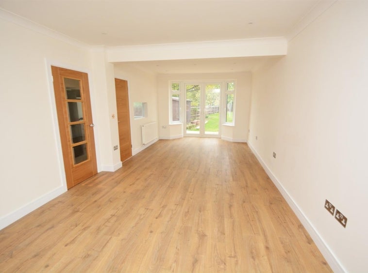 House Abercorn Crescent in Greater London