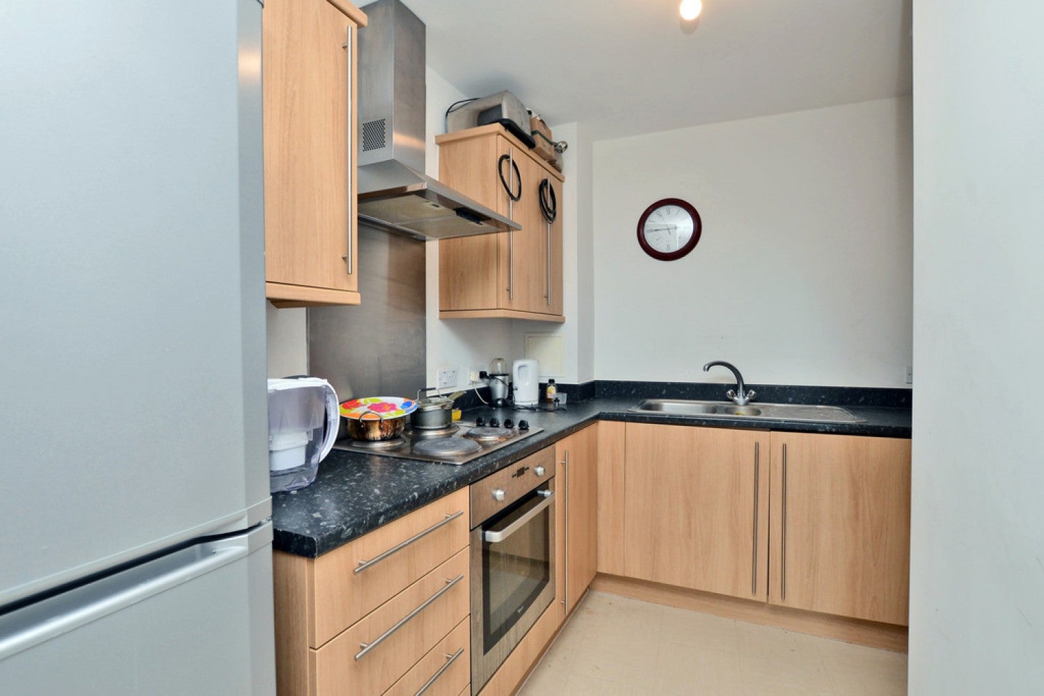 Flat Farnborough Road in Rushmoor