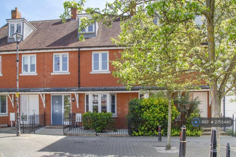 House Old Watling Street in Canterbury