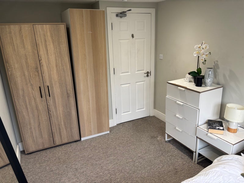 Room Melfort Road in Greater London