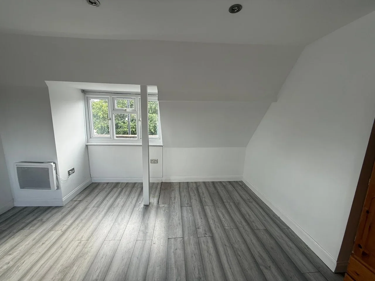 Flat Hertford Road in Greater London
