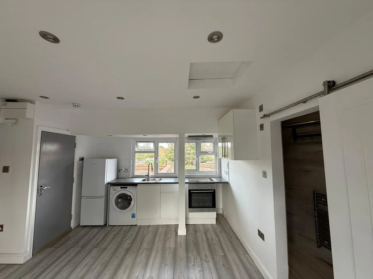 Flat Hertford Road in Greater London