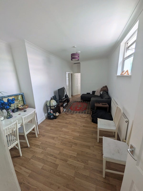 Room Well Street in Greater London