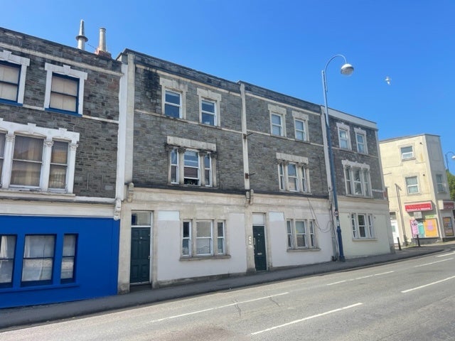 Flat Lower Ashley Road in Bristol