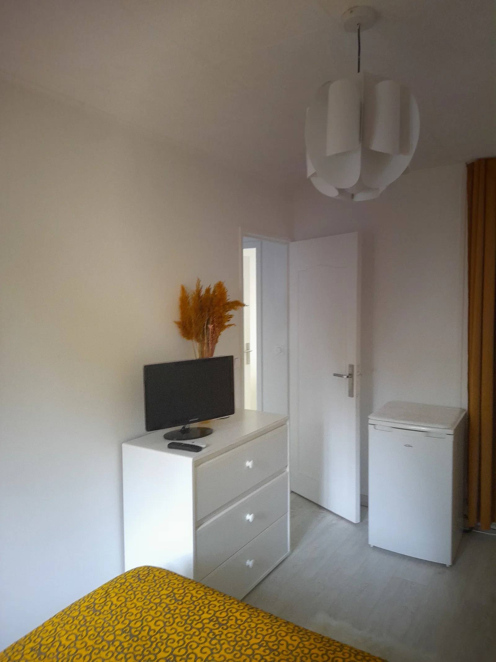 Chambre Rue de la Planche à Boigny-sur-Bionne