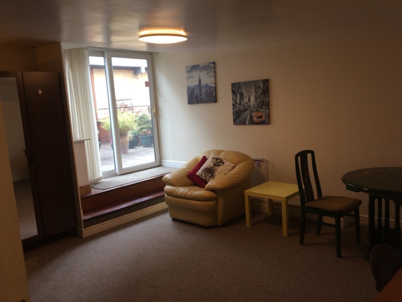 Room Dickinson Street in Manchester