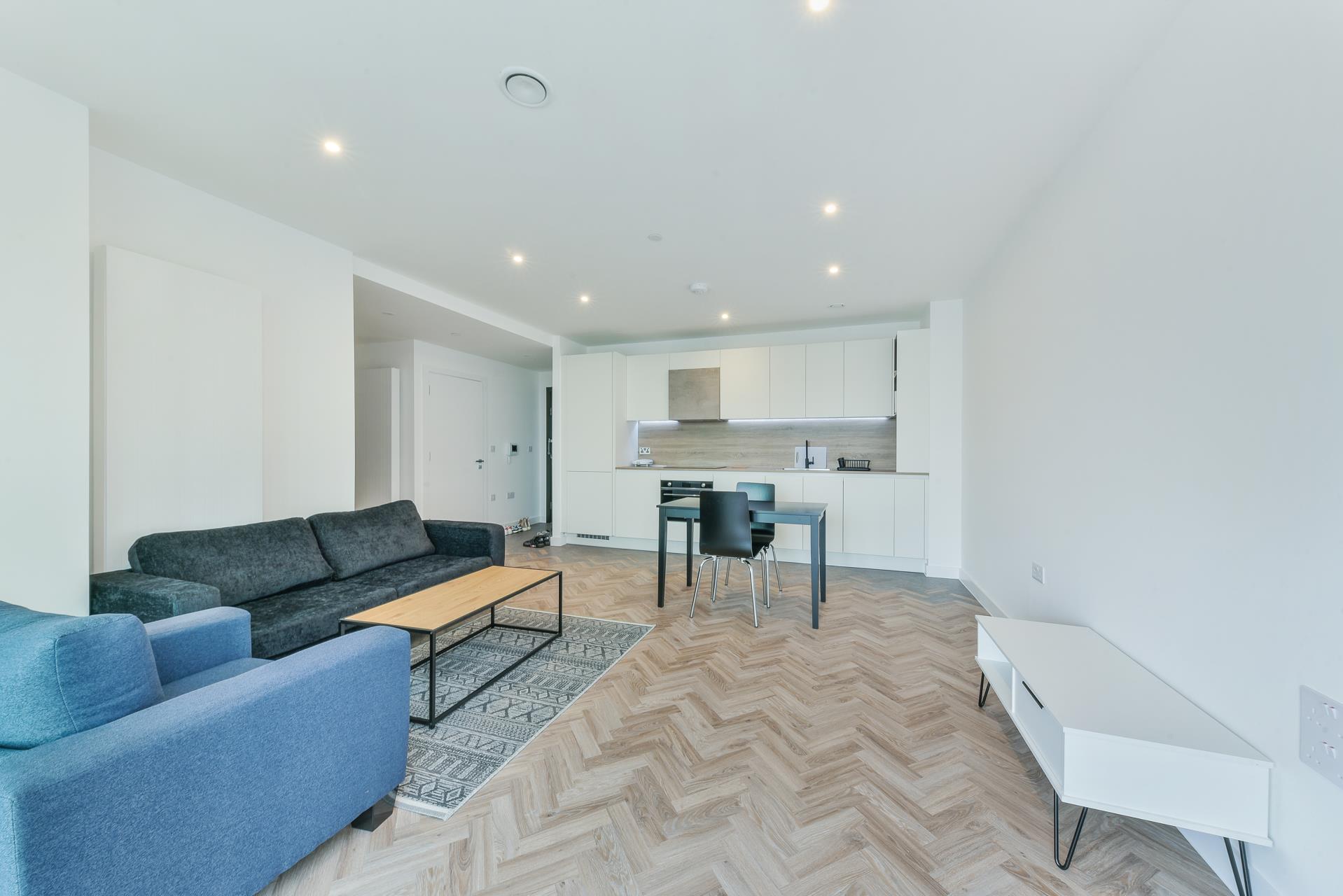 Flat Gillender Street in Greater London