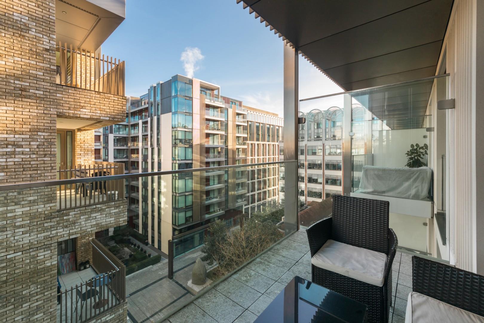 Flat Riding House Street in City of Westminster